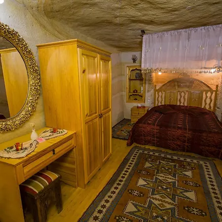 Hotel Assiana Cave