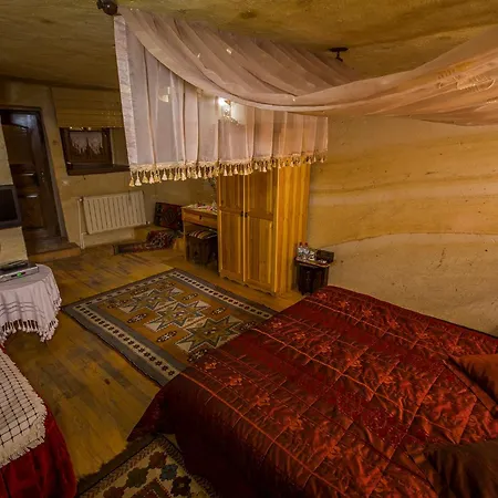 Hotel Assiana Cave 3*