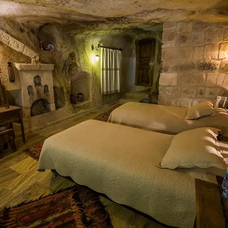 Hotel Assiana Cave 3*