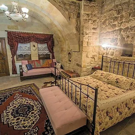 Assiana Cave Hotel 4*