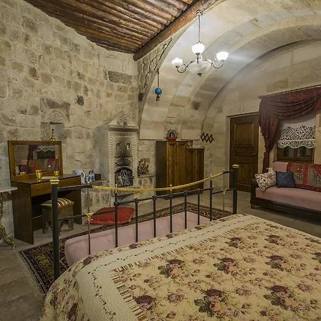 Hotel Assiana Cave