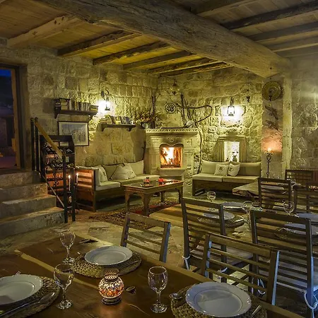 Hotel Assiana Cave