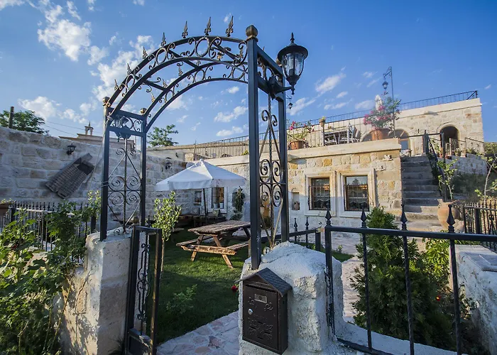 Hotel Assiana Cave 4*