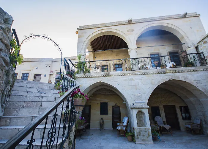 Hotel Assiana Cave 4*